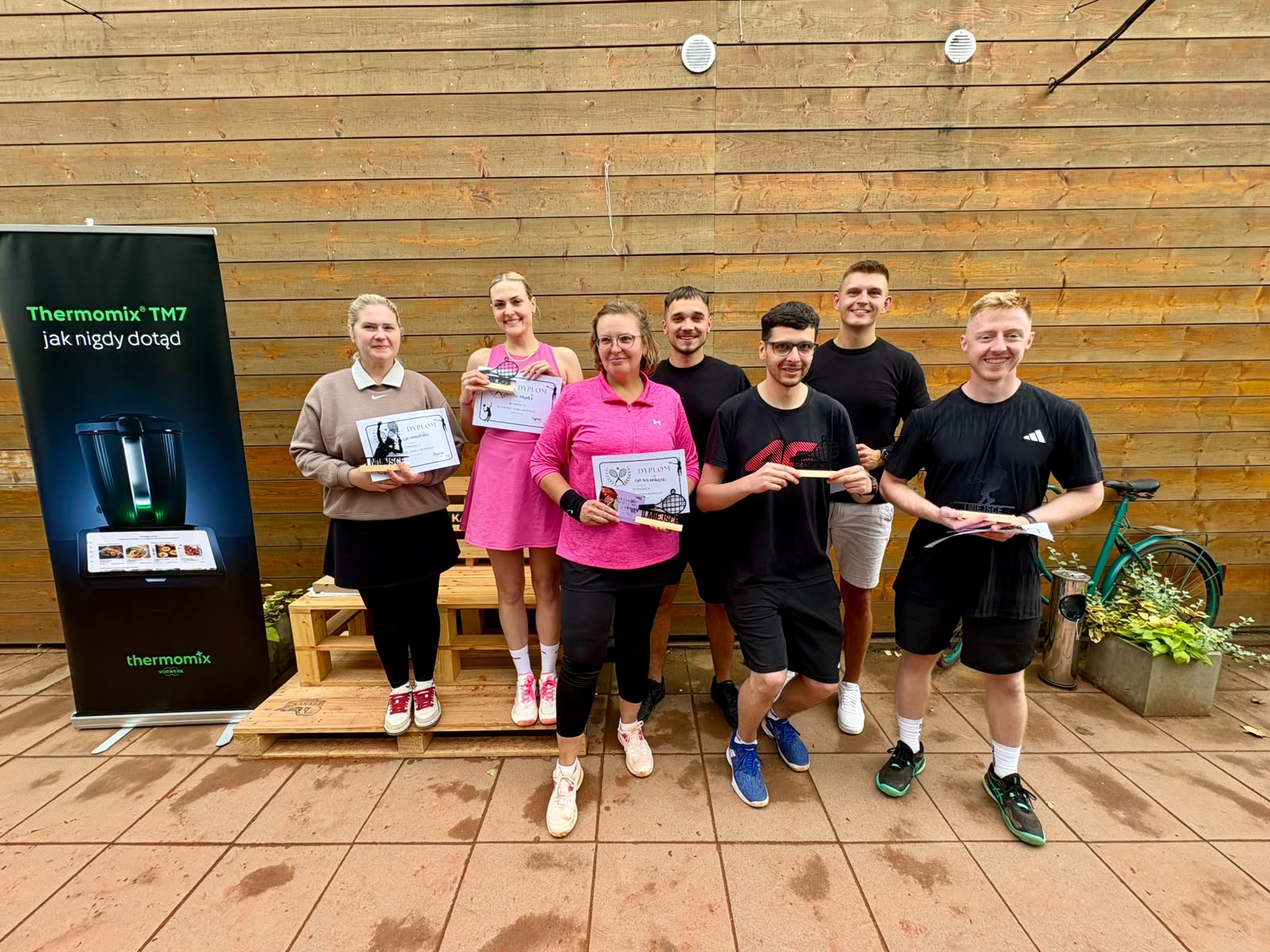 Uczestnicy Kapusz Tennis Cup podczas wspólnego spotkania